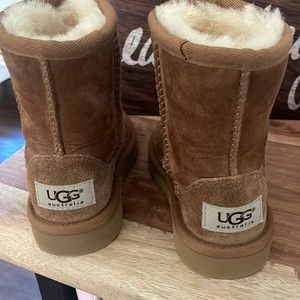 Toddler UGGs,  little wear, see picture for details